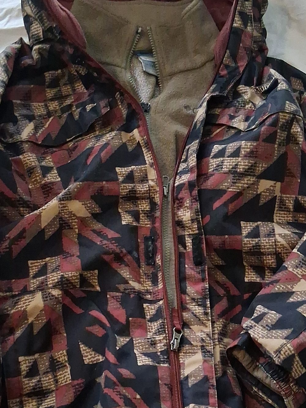 Kid's Size L Geometric Pattern Hooded Jacket - Red, Black & Brown